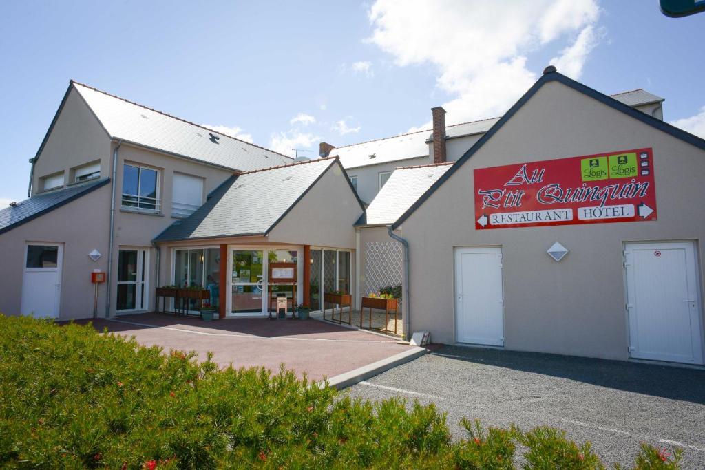 Au P'Tit Quinquin Hotel Le Val-Saint-Pere Exterior photo