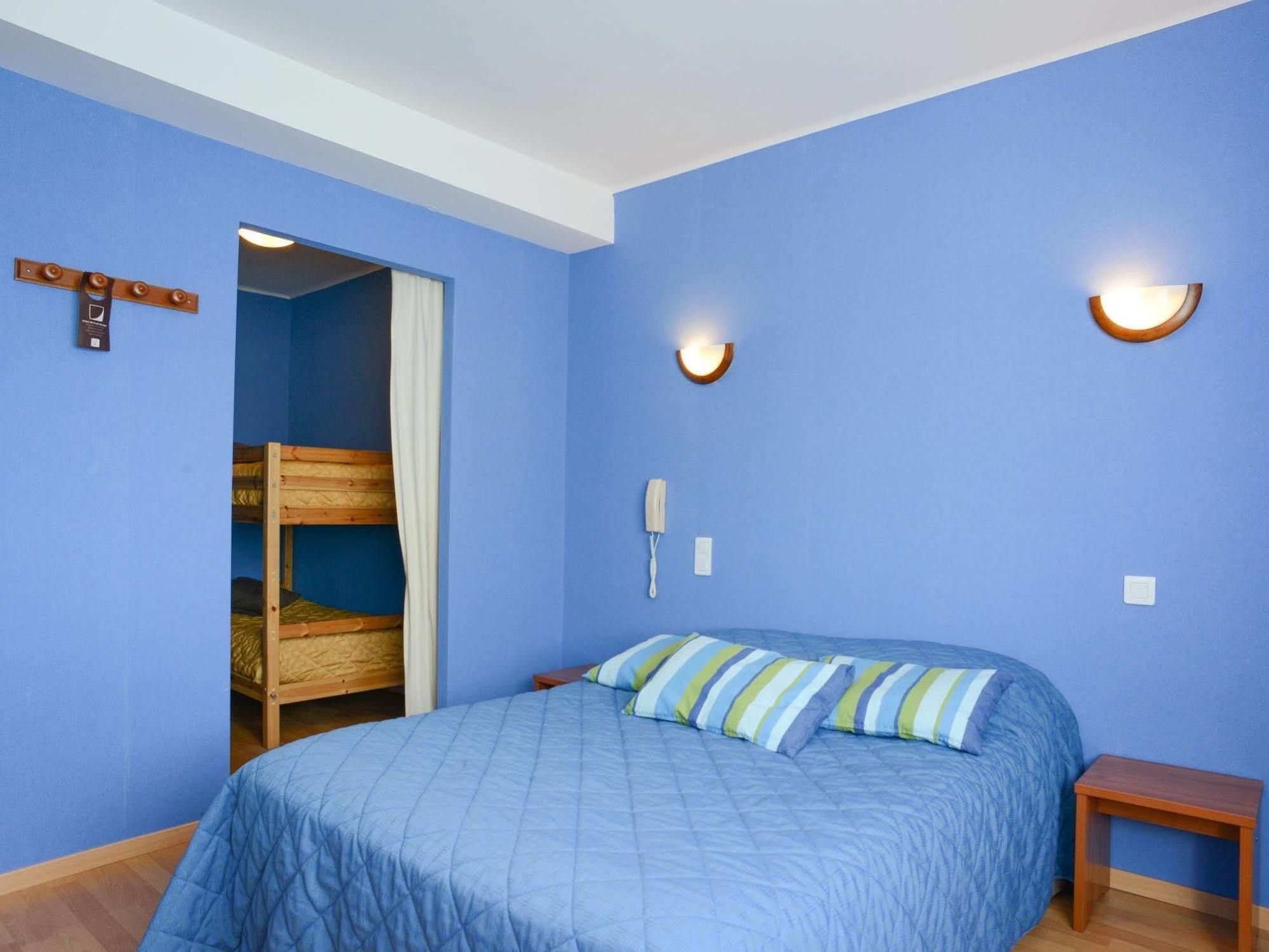 Au P'Tit Quinquin Hotel Le Val-Saint-Pere Exterior photo